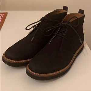 Clark’s women’s black suede boot size 5